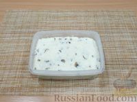 Фото приготовления рецепта: Домашний плавленый сыр из творога, с шампиньонами - шаг №9