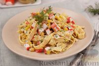 Фото к рецепту: Салат с крабовыми палочками, кукурузой и яичными блинчиками