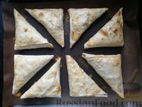 Фото приготовления рецепта: Пирожки из лаваша с тыквой, бужениной и сыром (в духовке) - шаг №19