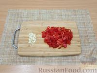 Фото приготовления рецепта: Овощное рагу с тыквой, стручковой фасолью и маринованными огурцами - шаг №10