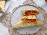 Фото к рецепту: Пирожки из лаваша с тыквой, бужениной и сыром (в духовке)