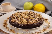 Фото к рецепту: Шоколадный песочный пирог с глазурью и орехами (шорткейк)