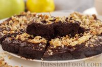 Фото приготовления рецепта: Шоколадный песочный пирог с глазурью и орехами (шорткейк) - шаг №12