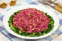 Фото к рецепту: Салат со свёклой, плавленым сыром и чесноком