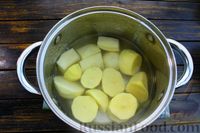 Фото приготовления рецепта: Горохово-картофельные котлеты - шаг №5