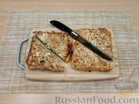 Фото приготовления рецепта: Тосты с сыром и зеленью, в овсяной панировке - шаг №15