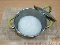Фото приготовления рецепта: Котлеты из риса и рыбных консервов - шаг №2