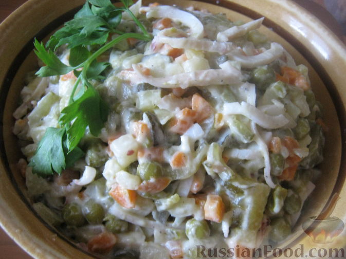 Рецепт Салат из кальмаров с овощами