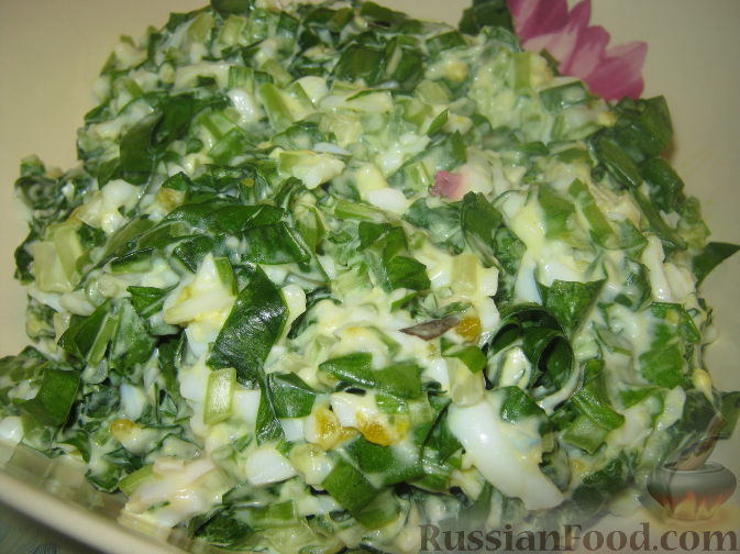 Рецепт Весенний салат из черемши