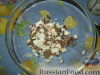 Фото приготовления рецепта: Пирог с индейкой, картофелем и грибами - шаг №3