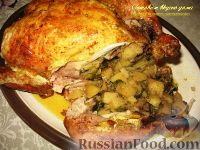 Фото приготовления рецепта: Курица, фаршированная картофелем и грибами - шаг №8
