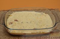 Фото приготовления рецепта: Картофельная запеканка с курицей, помидорами и сыром - шаг №7