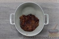 Фото приготовления рецепта: Куриная печень со сладким перцем и соевым соусом - шаг №2