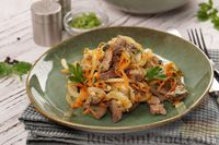 Фото к рецепту: Салат с куриной печенью, морковью и луком