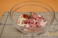 Фото приготовления рецепта: Жареная свинина в медово-соевом соусе с чесноком - шаг №3