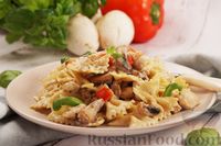 Фото к рецепту: Макароны с курицей и грибами в сливочном соусе