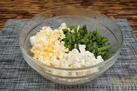 Фото приготовления рецепта: Куриное филе с кукурузой и перцем чили в сливочном соусе - шаг №4