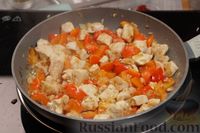 Фото приготовления рецепта: Спагетти с курицей в томатном соусе - шаг №9