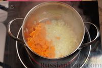 Фото приготовления рецепта: Суп с квашеной капустой и беконом - шаг №3