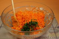 Фото приготовления рецепта: Морковные оладьи с гречневыми хлопьями - шаг №5