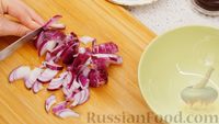 Фото приготовления рецепта: Кокосово-имбирный соус с овощами и зеленью (куриное филе в соусе) - шаг №2