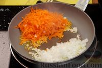 Фото приготовления рецепта: Гречневая каша с овощами и соевым соусом - шаг №5