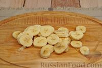 Фото приготовления рецепта: Шоколадная манная каша с бананом - шаг №5