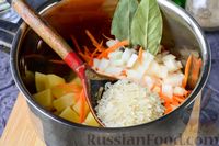 Фото приготовления рецепта: Рисовый суп с килькой в томате - шаг №5