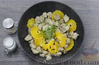 Фото приготовления рецепта: Свинина, тушенная с мандаринами и розмарином - шаг №6