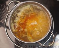 Фото приготовления рецепта: Рассольник с курицей, капустой и рисом - шаг №10