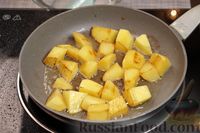 Фото приготовления рецепта: Жаркое из свинины с картошкой и капустой - шаг №15