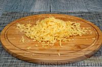 Фото приготовления рецепта: Перец, фаршированный картофелем, беконом и сыром - шаг №12