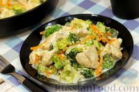 Фото приготовления рецепта: Курица, тушенная с брокколи в сливочном соусе - шаг №13