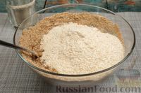 Фото приготовления рецепта: Оладьи на кефире, из ржаной муки и пшеничных отрубей - шаг №7