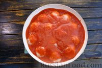 Фото приготовления рецепта: Мясные шарики с начинкой из фасоли и лука, в томатном соусе - шаг №16