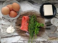 Фото приготовления рецепта: Фаршированные яйца с плавленым сыром и красной рыбой - шаг №1