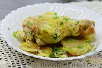 Фото приготовления рецепта: Куриные ножки, запечённые с картофелем в сливочно-чесночном соусе - шаг №12