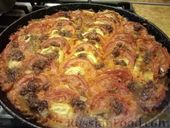 Фото приготовления рецепта: Творожный десерт с консервированными персиками и грецкими орехами - шаг №6