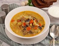 Фото к рецепту: Суп с цветной капустой, грибами, рисом и сливками
