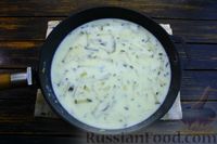 Фото приготовления рецепта: Тефтели в молочно-огуречном соусе, с гречкой - шаг №14