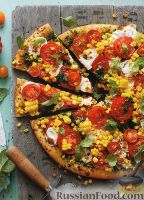 Фото к рецепту: Пицца с кукурузой и помидорами