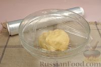 Фото приготовления рецепта: Галета с тыквой, карамелизированным луком и сыром - шаг №4