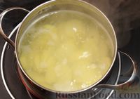 Фото приготовления рецепта: Картофель, запечённый с беконом и сыром - шаг №3