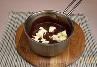 Фото приготовления рецепта: Фундучный дакуаз с шоколадным ганашем - шаг №8