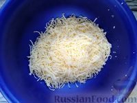 Фото приготовления рецепта: Рулет из крабовых палочек с сыром, зеленью и чесноком - шаг №9