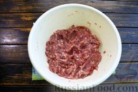 Фото приготовления рецепта: Щи из свежей капусты с мясными фрикадельками и томатным соком - шаг №3