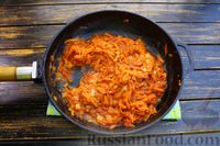Фото приготовления рецепта: Щи из свежей капусты с мясными фрикадельками и томатным соком - шаг №15