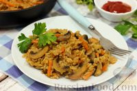 Фото приготовления рецепта: Рис с грибами и соевым соусом (на сковороде) - шаг №10