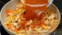 Фото приготовления рецепта: Куриное филе с морковью и яблоком в кисло-сладком соусе - шаг №14