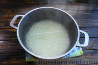 Фото приготовления рецепта: Томатный суп с курицей, кукурузой и рисом - шаг №7